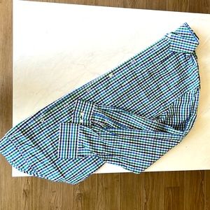 Gap checkered long sleeved dress shirt